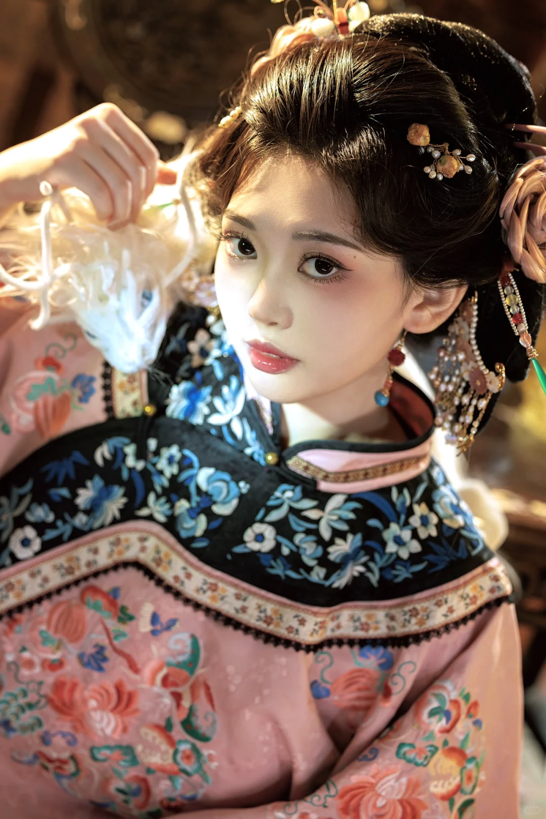 “本小姐自然是娇生惯养的喽～”