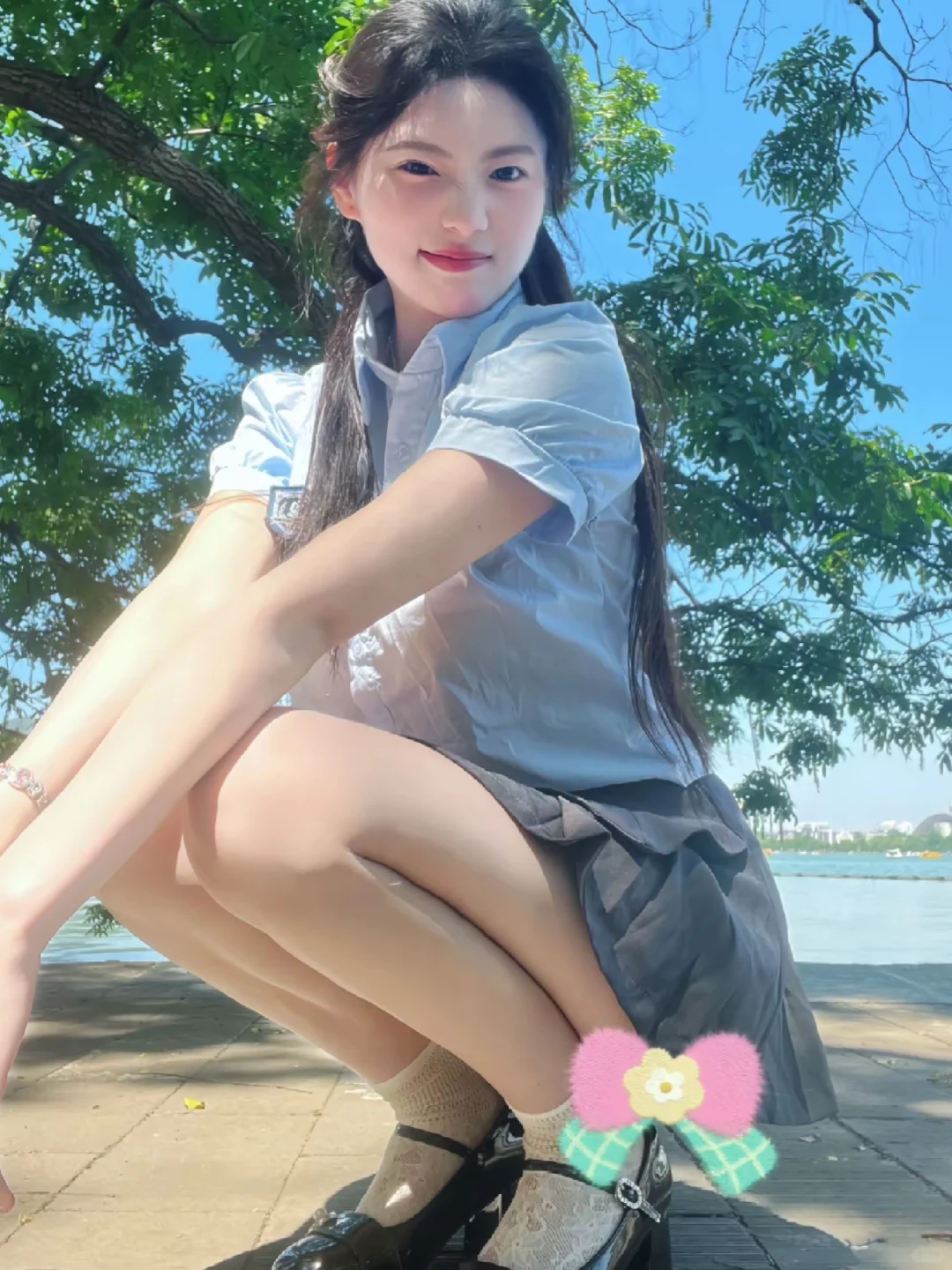 女大新人模特 蹲个摄影📸 可大持渡互动