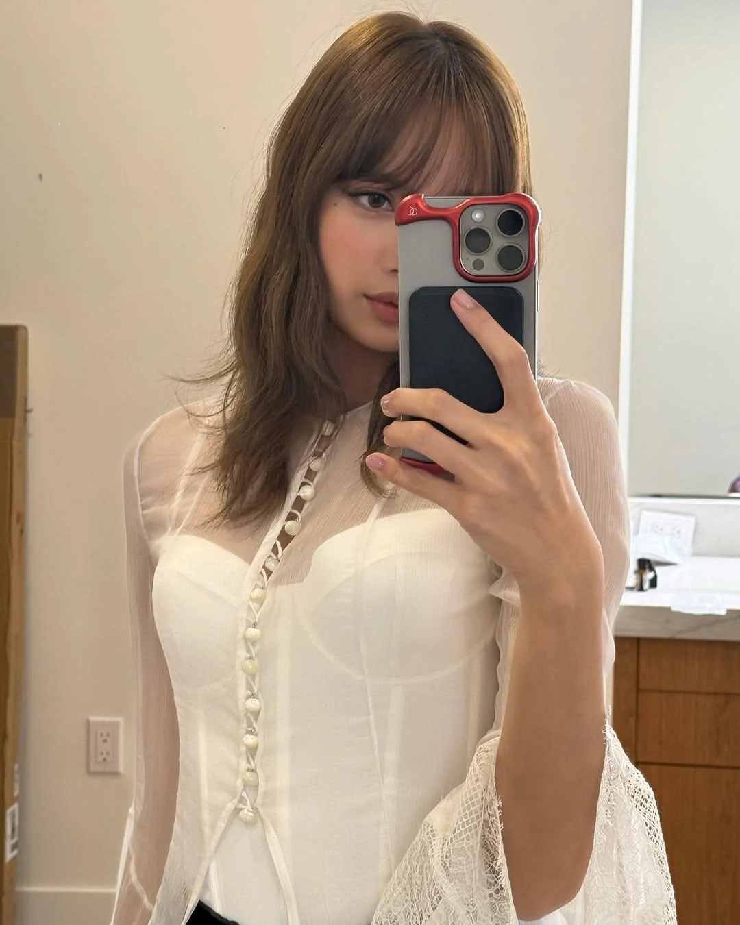 Jennie Lisa今日更新，美女当然要一起夸啊