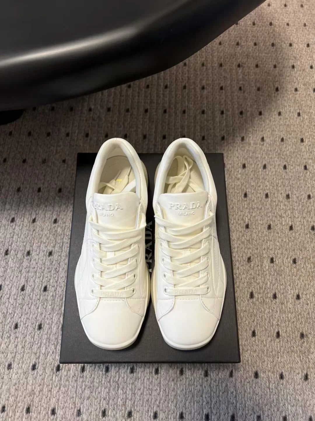 Prada25ss新款Re-edition休闲女鞋