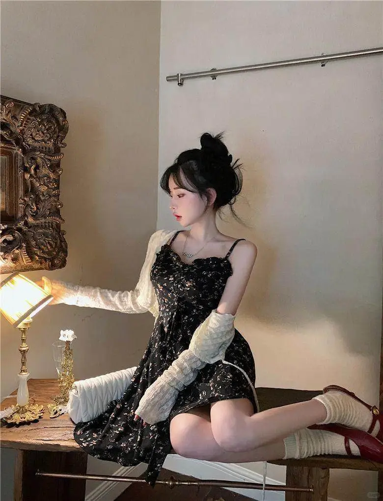小众连衣裙的秋日魅力