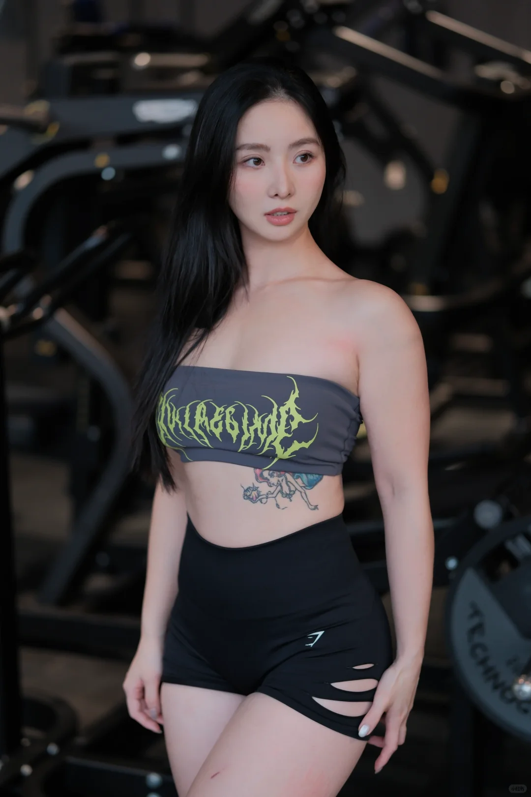 普普通通一gym girl