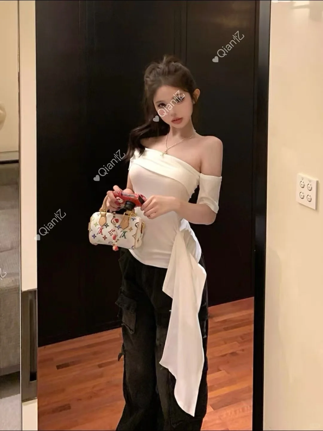 薄薄一件穿出性感又高级～