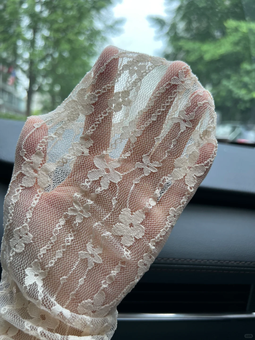 蕾丝袜！有点东西！
