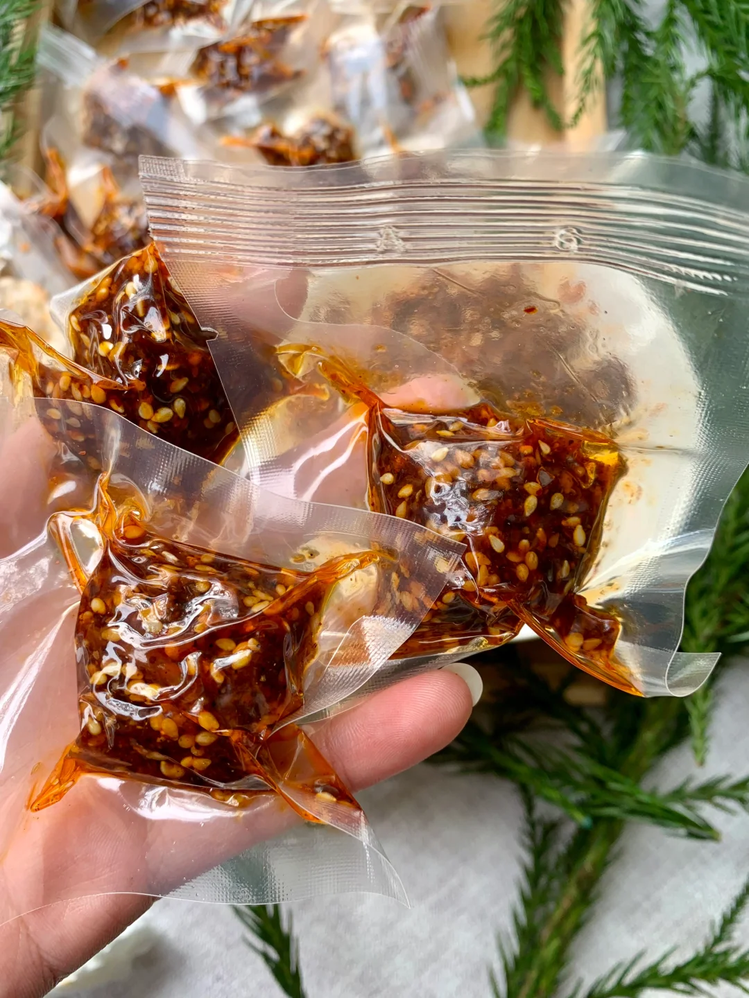 超赞零食，灯影牛肉丝，细腻有嚼劲！😋