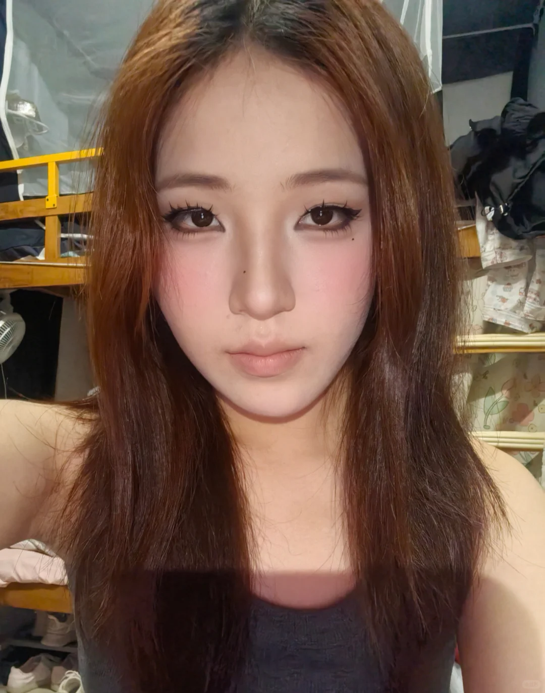 女大学生锲而不舍的练妆，我化化化~