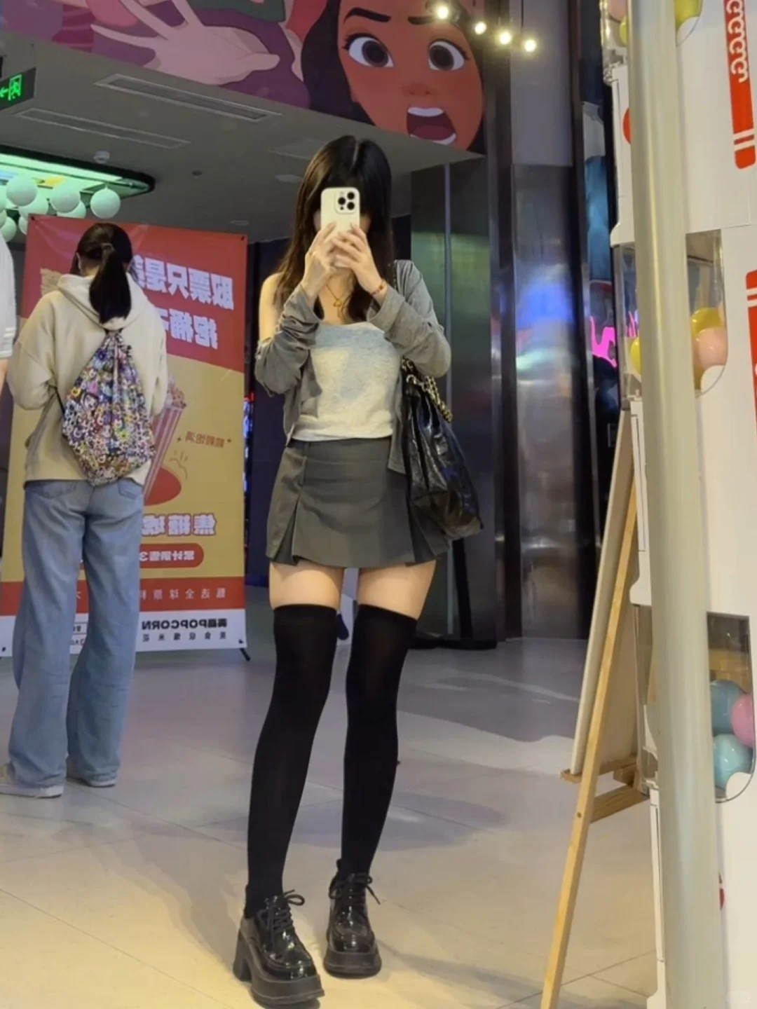 一辈子和弯腿和解不了😄