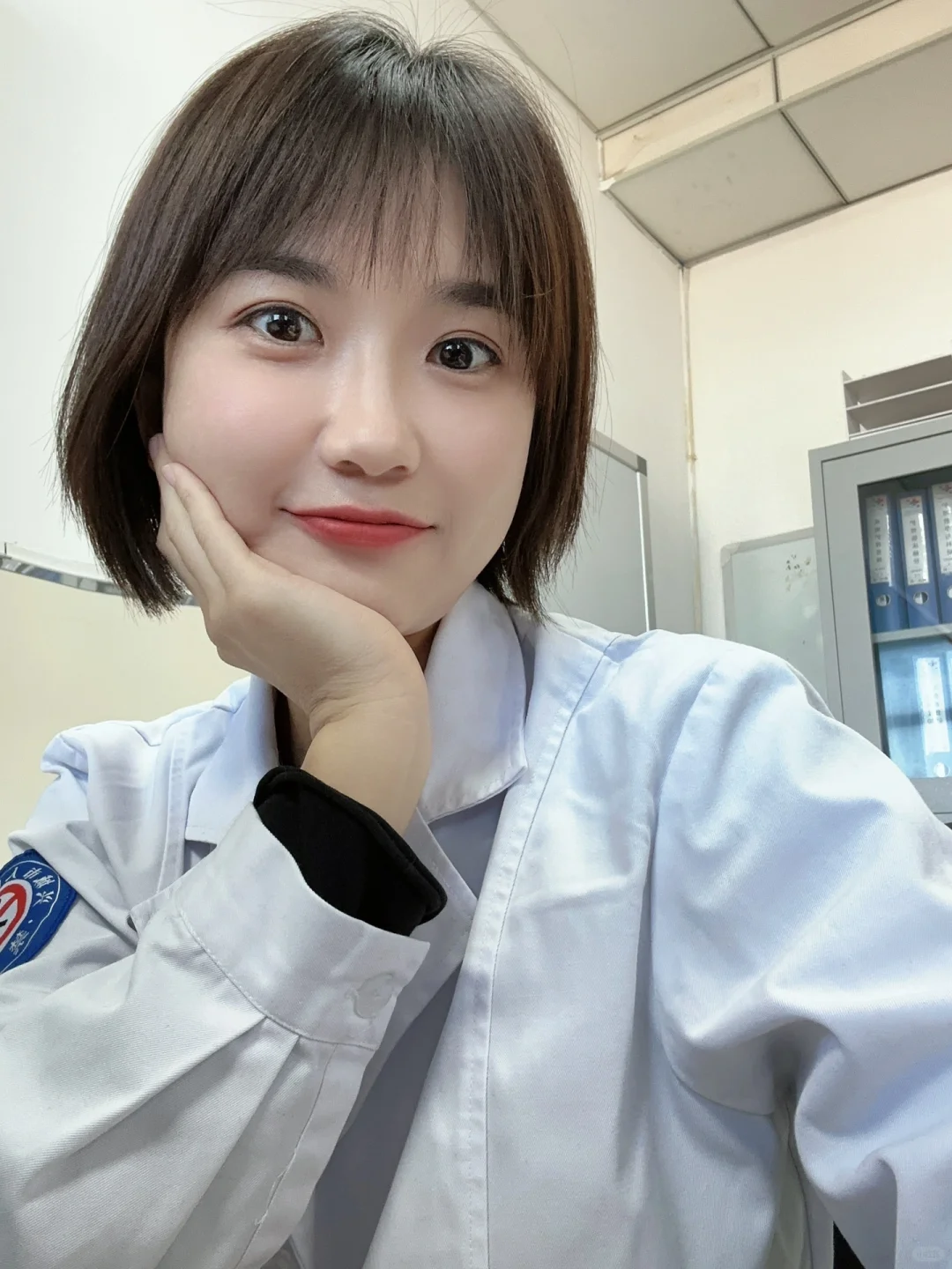 女医生👩🏻‍⚕️女医生