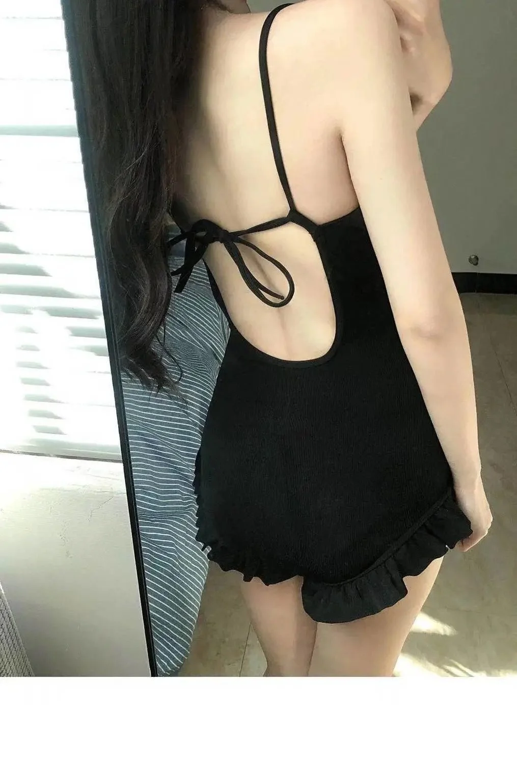 王炸泳衣👙保守又显身材超显腿长