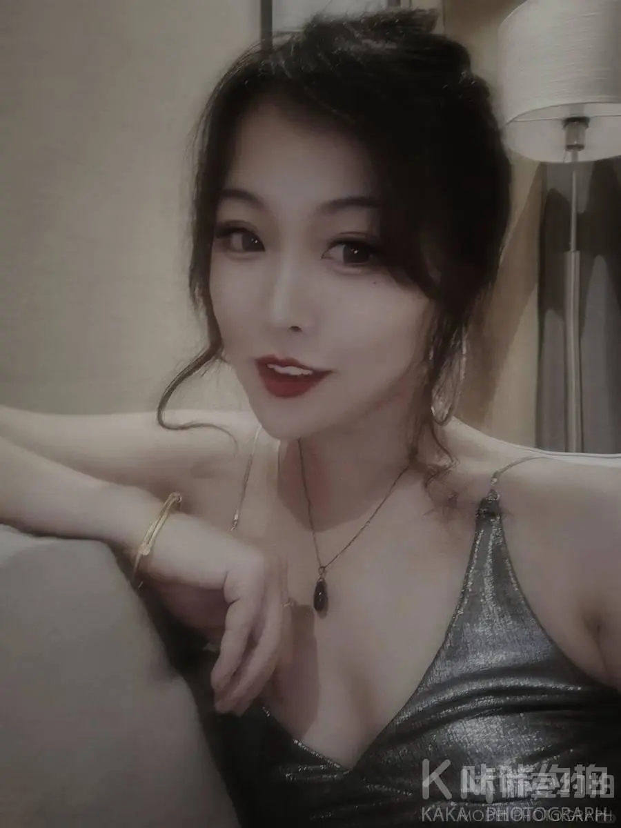 上海约拍模特推荐： 模特莫妮卡贝鲁奇