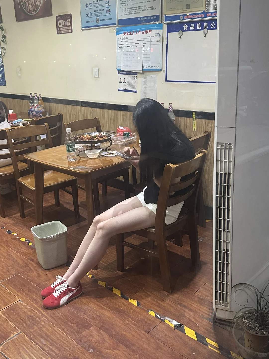 偶遇个长腿美女