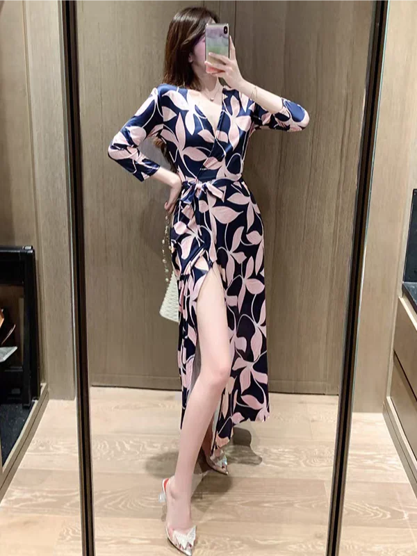 太爱这条性感又显瘦一片式连衣裙啦🤩