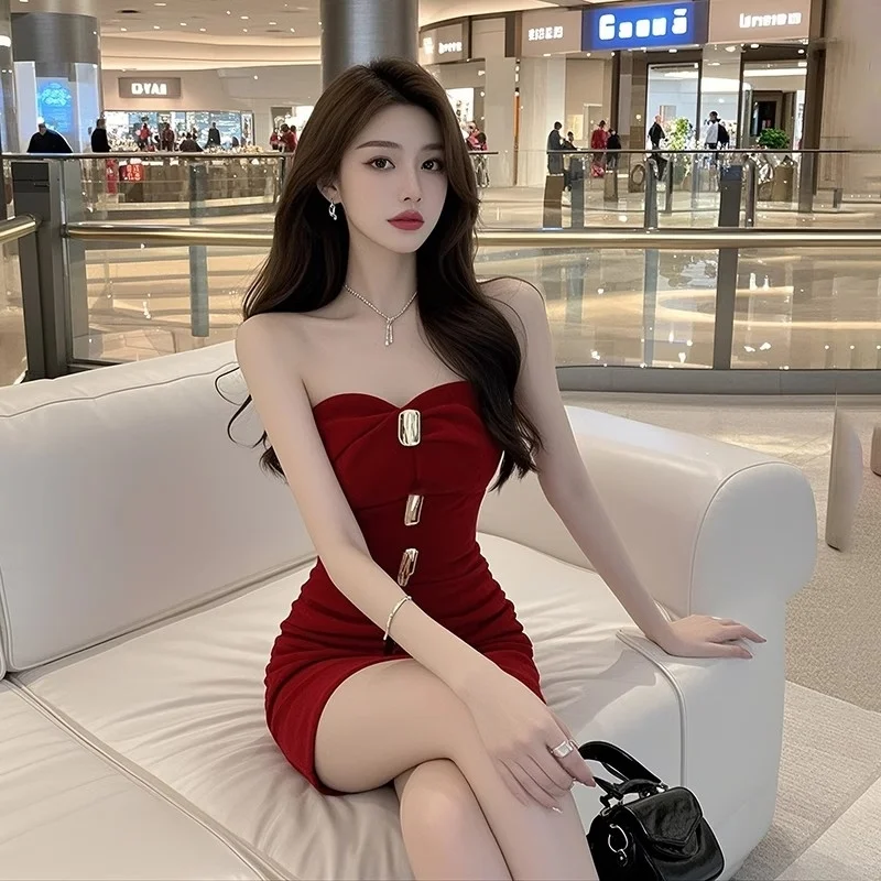 高冷御姐风轻奢设计性感抹胸红色连衣裙子2