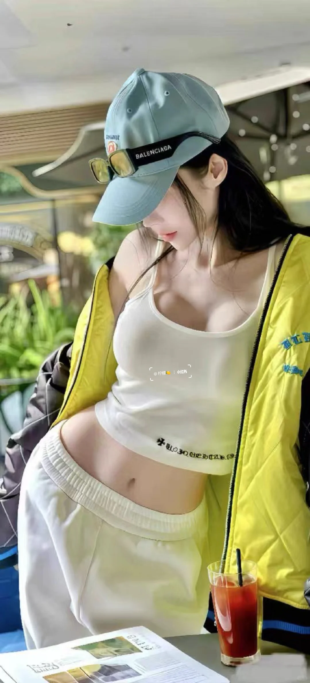 又美又飒，可盐可甜！好喜欢我的新壁纸！！