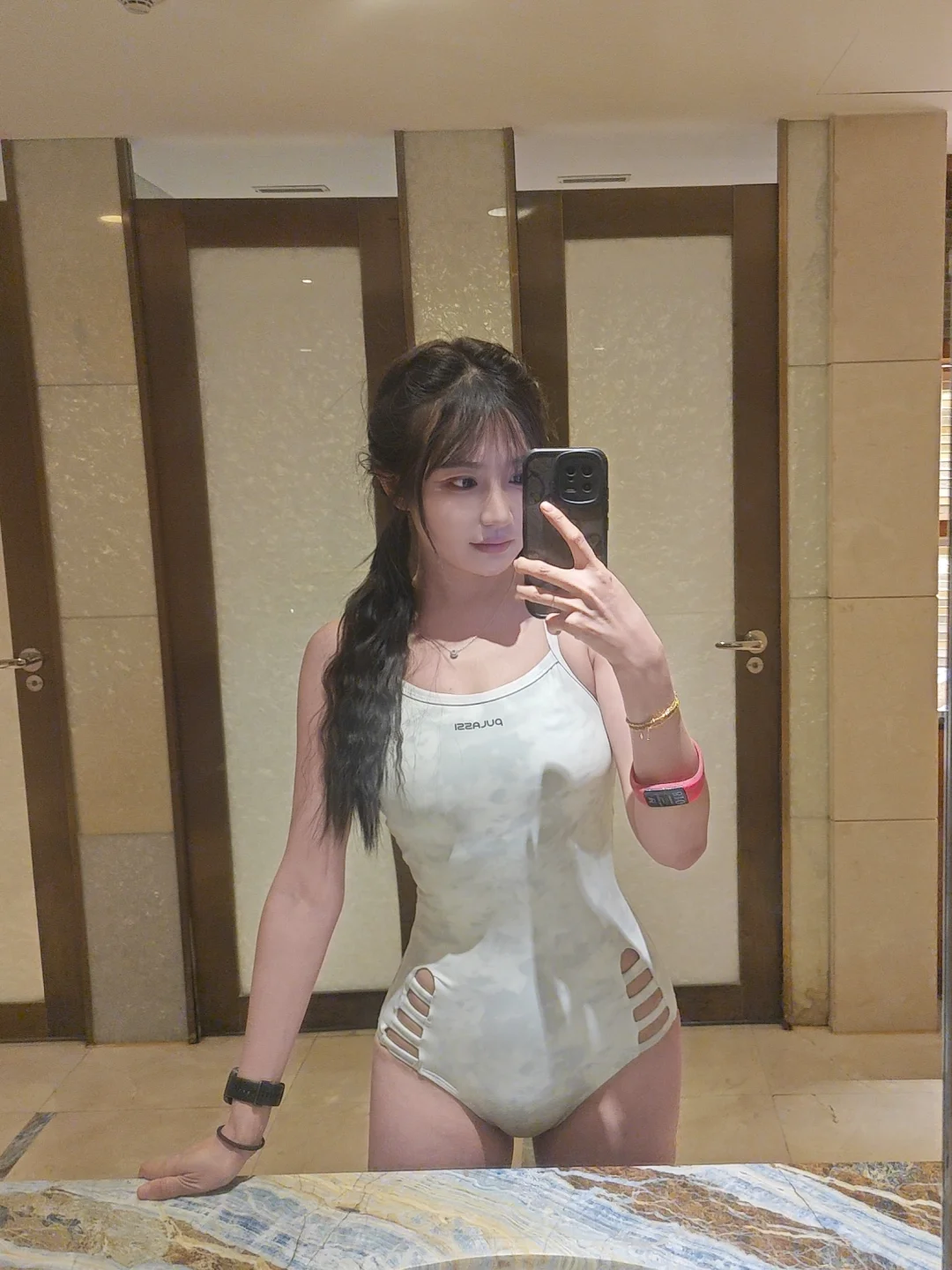 游泳感悟：碰壁不怕，转身就好。