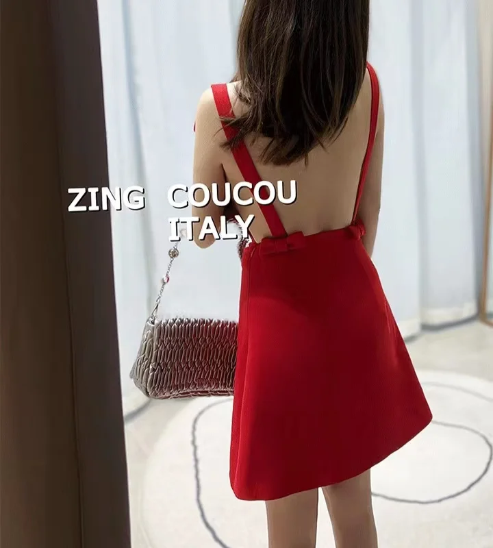 超有女人味的红色小裙裙~