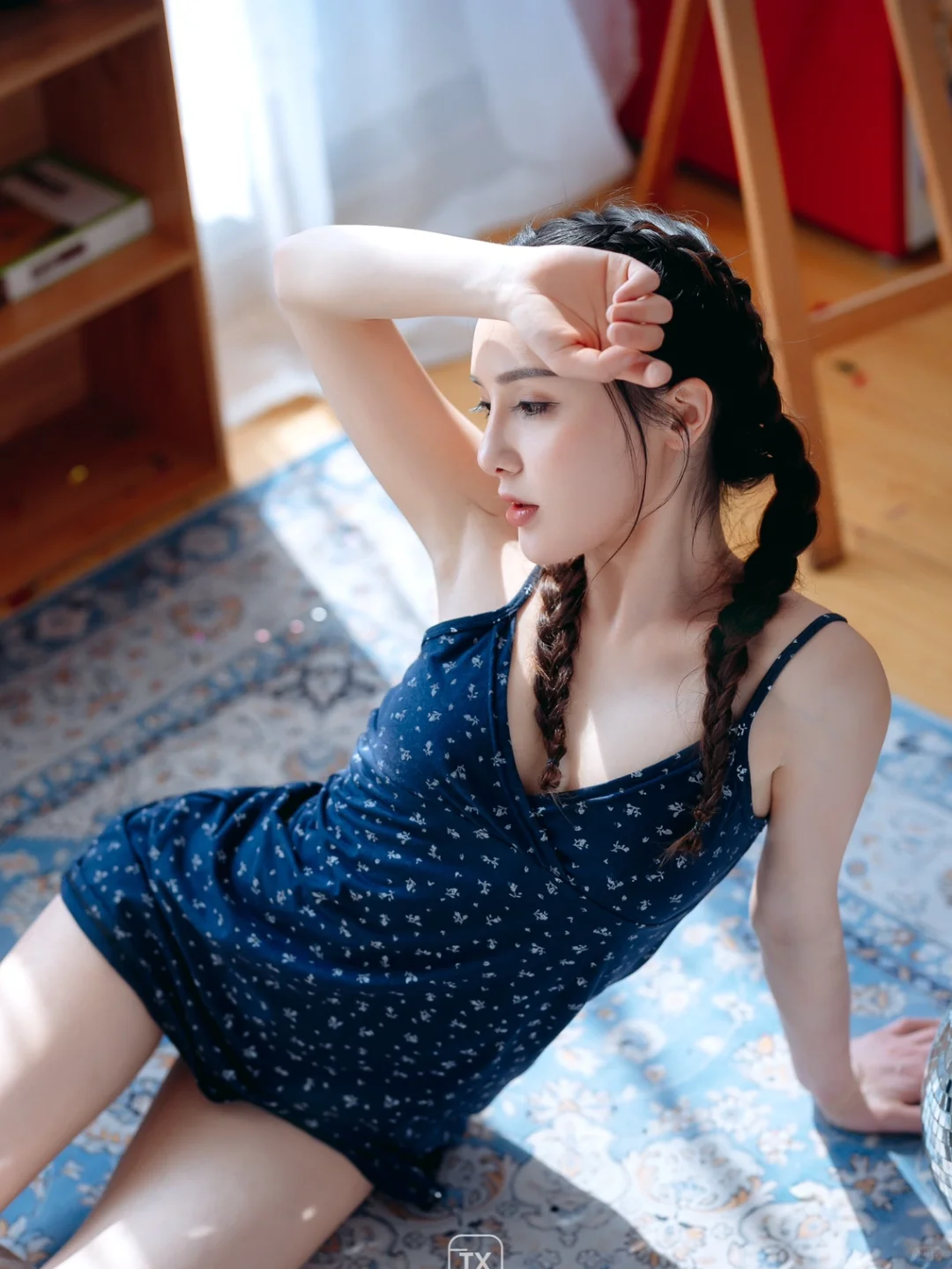 居家隔离，一件吊带分分钟出美照💘