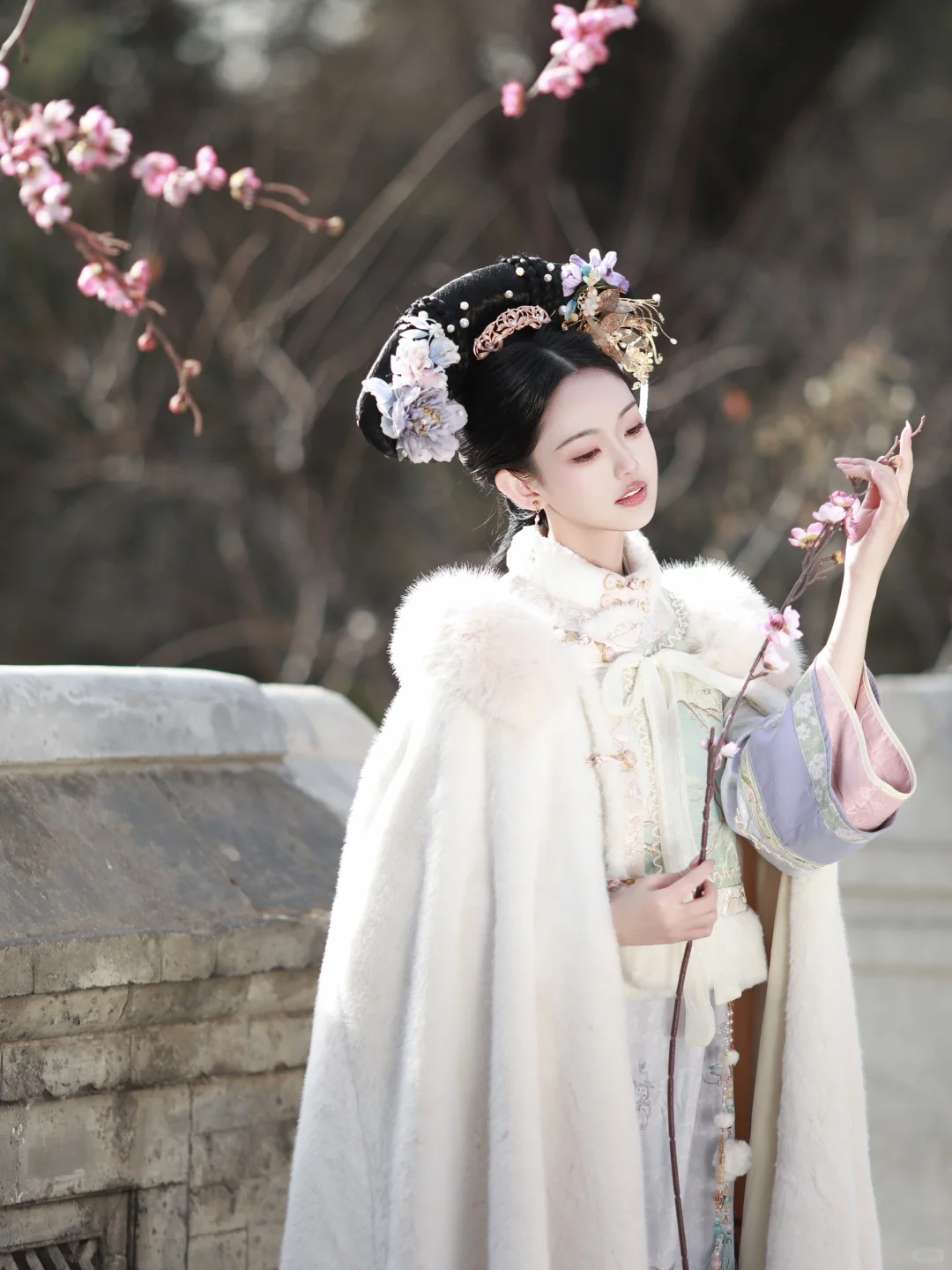“信女甄氏，无才无德……”
