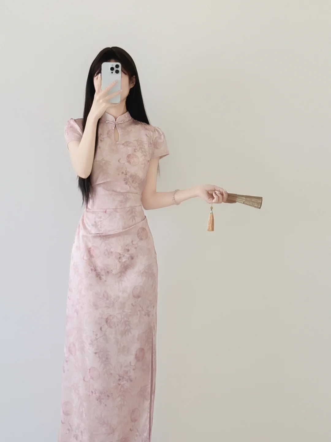 春夏新品💖好一件可盐可甜的显瘦粉旗袍啊‼️