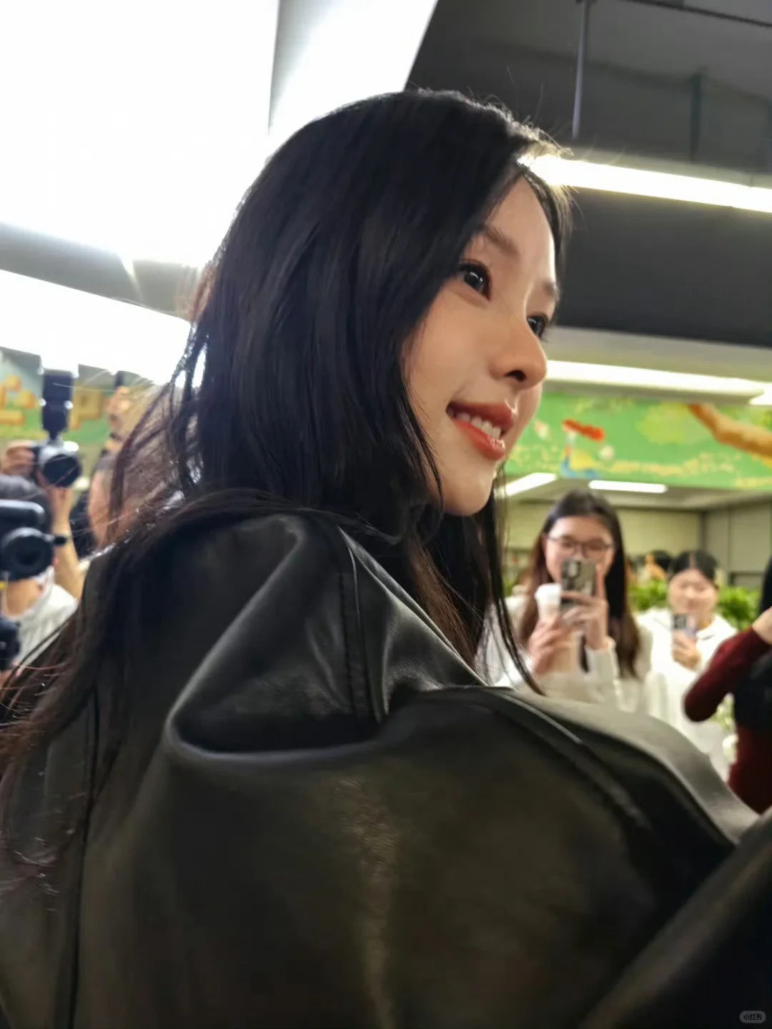 无论什么时候看都会被这组扫楼图反复惊艳到