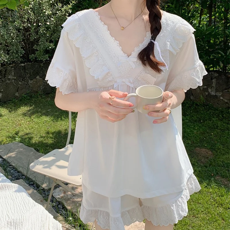 好喜欢这套装～甜美又清新！！！