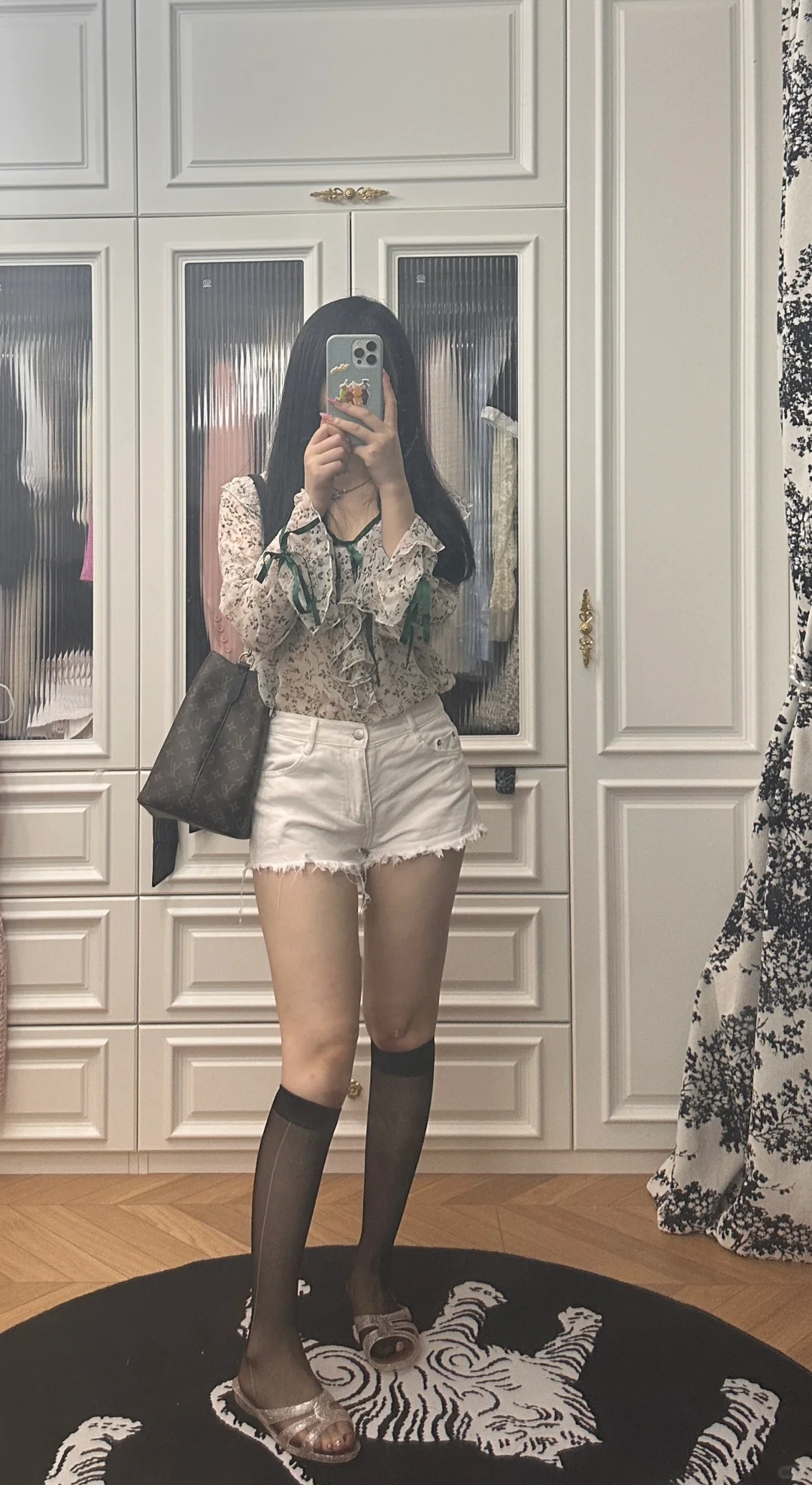 勾丝小腿袜