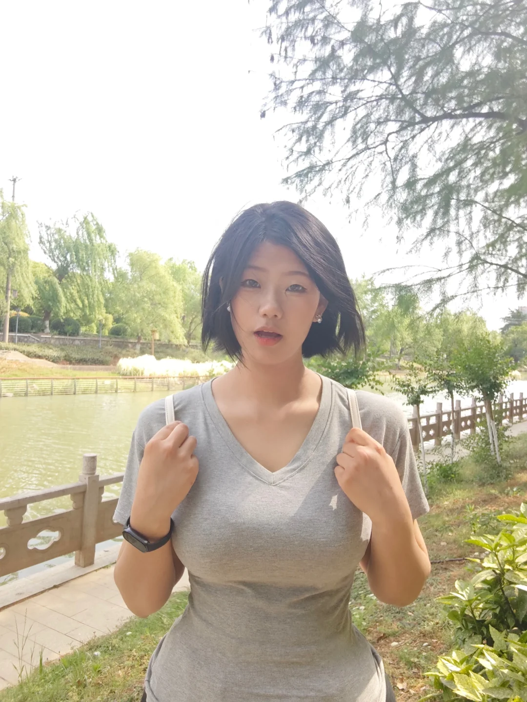 纯情女大明媚版