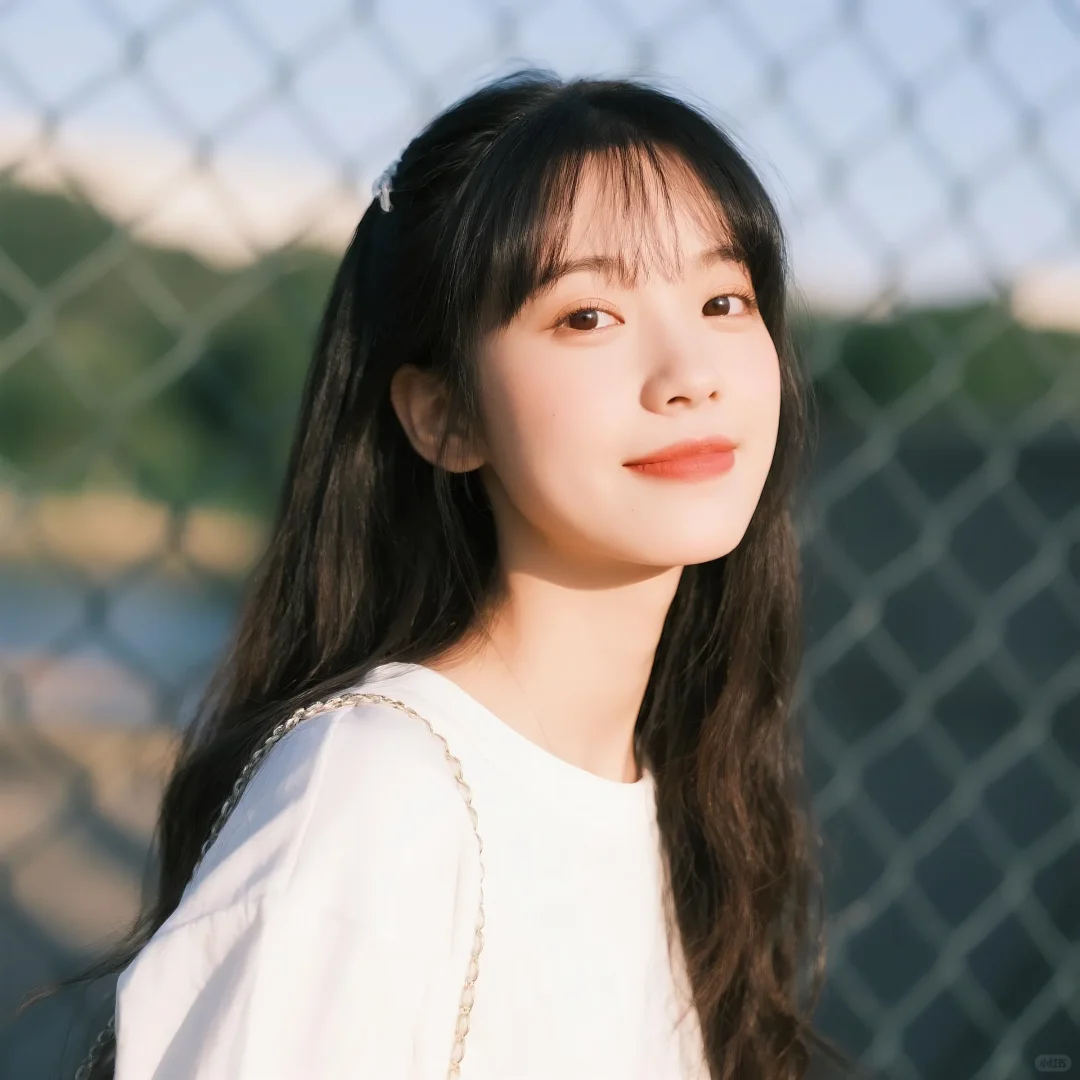 女生头像:今天换风格，唯美又有氛围感女头