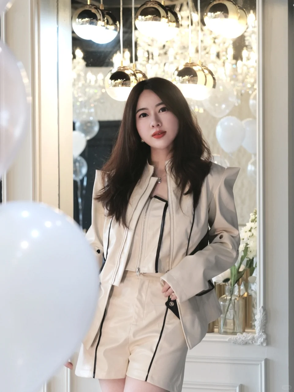 OOTD|派对甜辣套装配过膝靴子的酷酷女孩