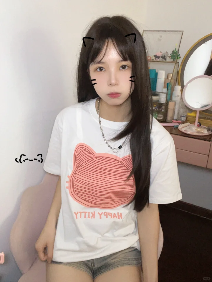 喜欢这种甜甜的妹儿～