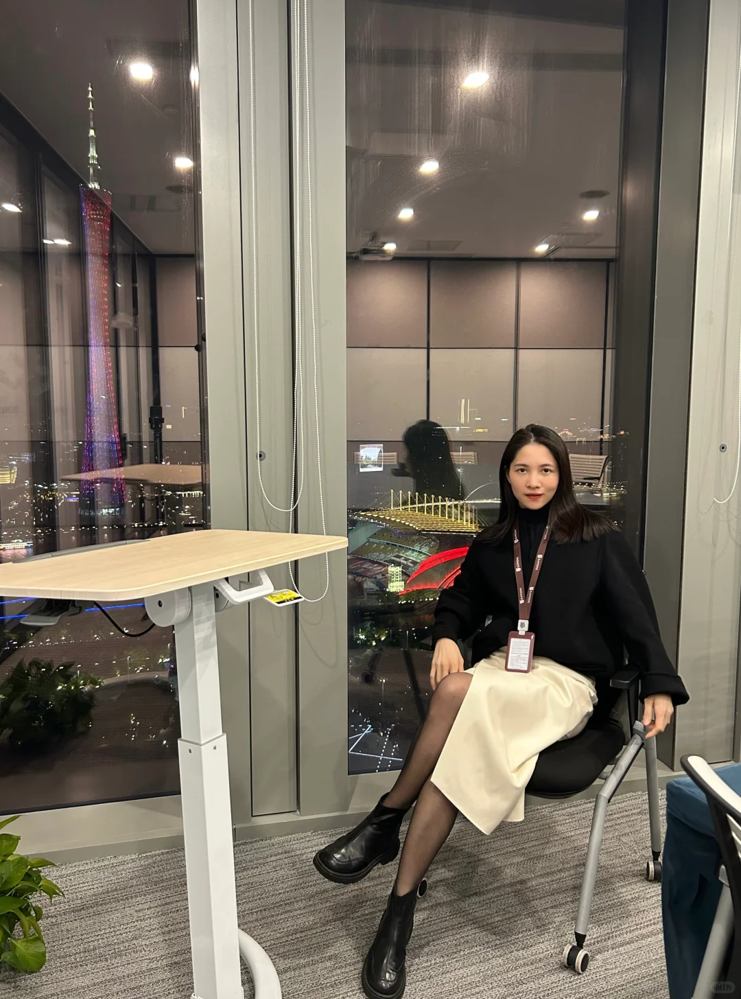 很多女生都在拼命证明两件事