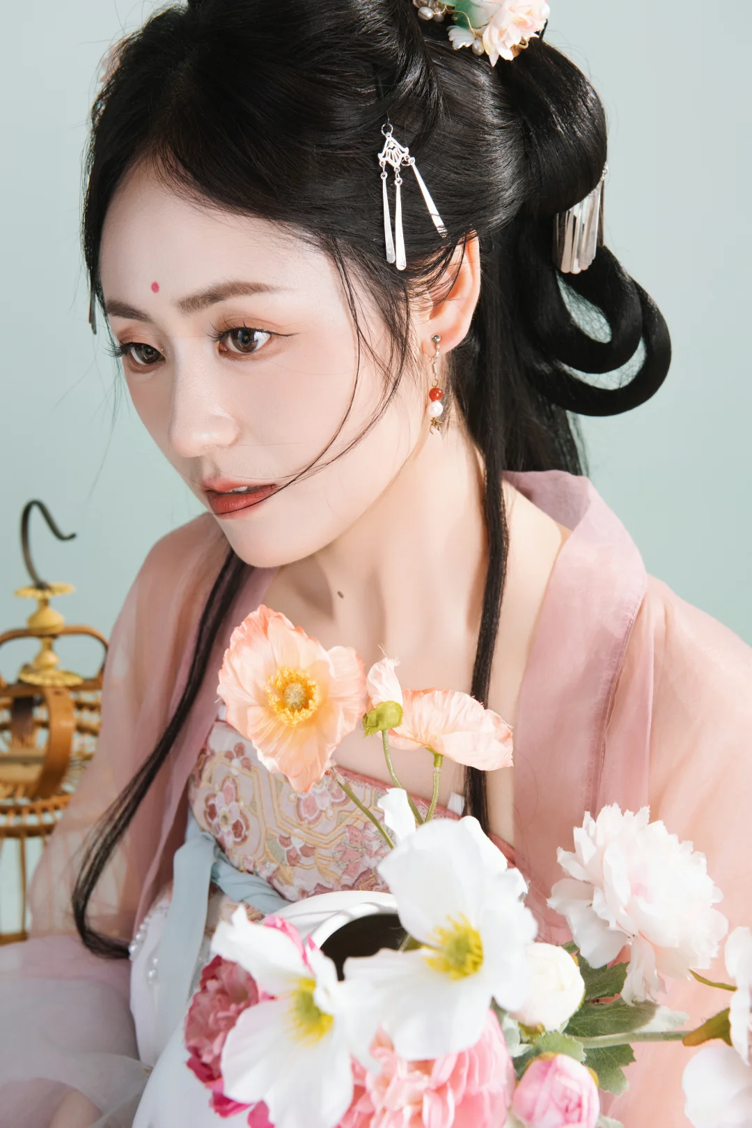 谁还不是个柔弱的美女了～
