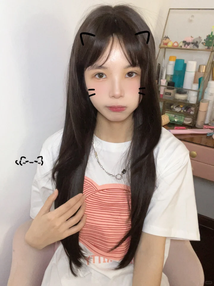 喜欢这种甜甜的妹儿～