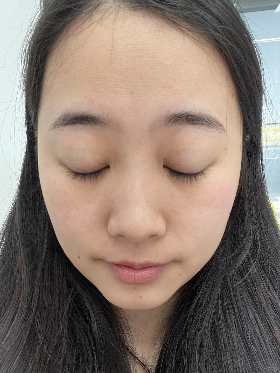 我还是坚持用美颜吧，原相机太吓人！