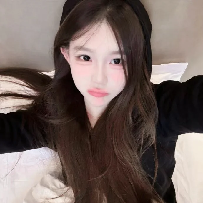 甜到心里的冰淇淋女孩