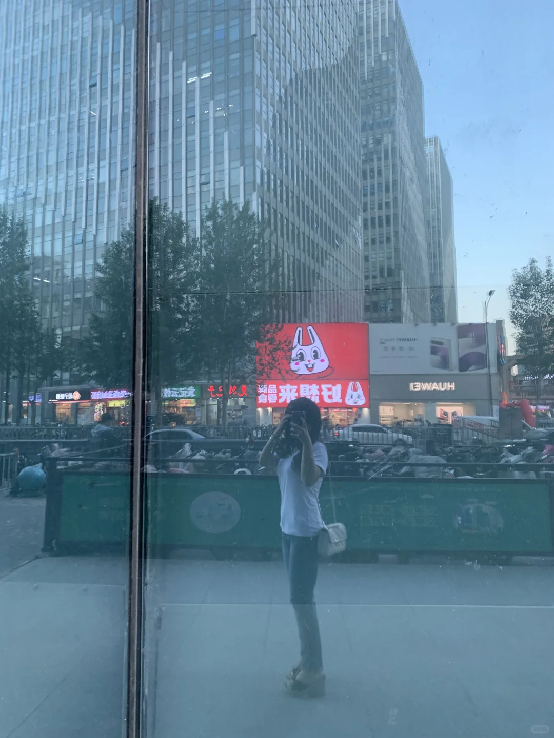 不爱自己了吗 要见面来月经居然会难过
