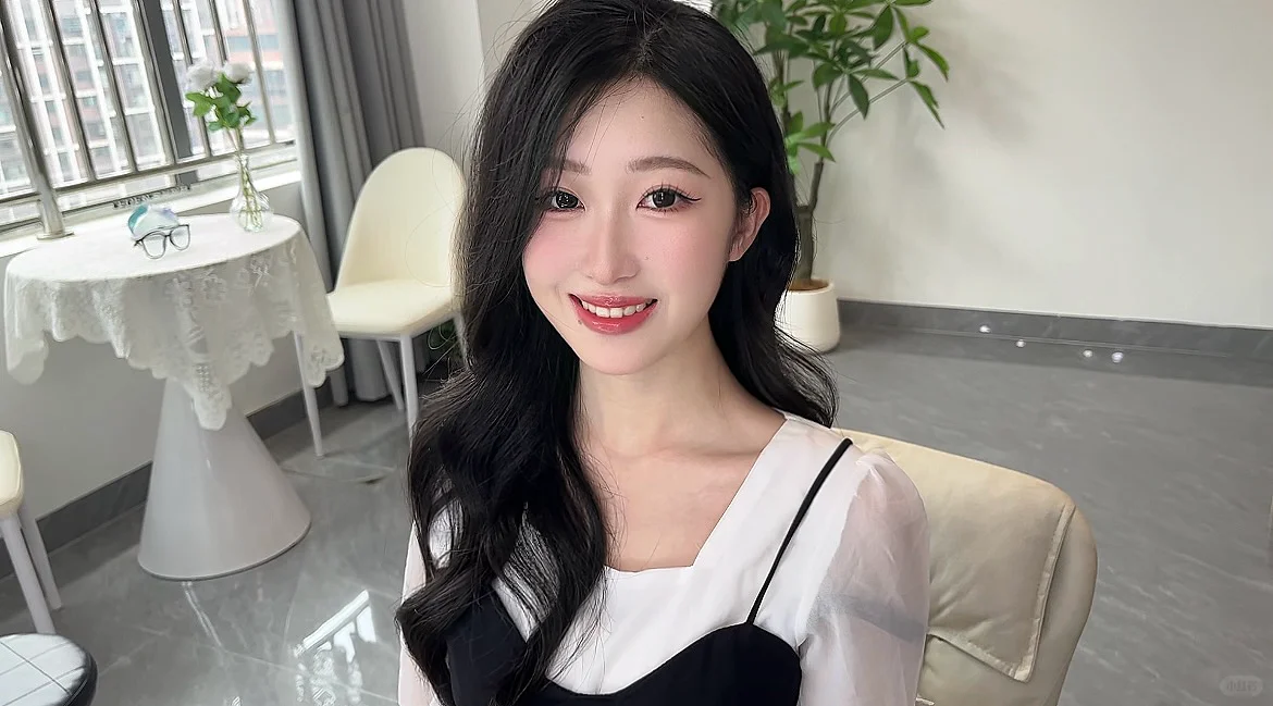 谁懂 这样的淡妆想一直留在脸上了