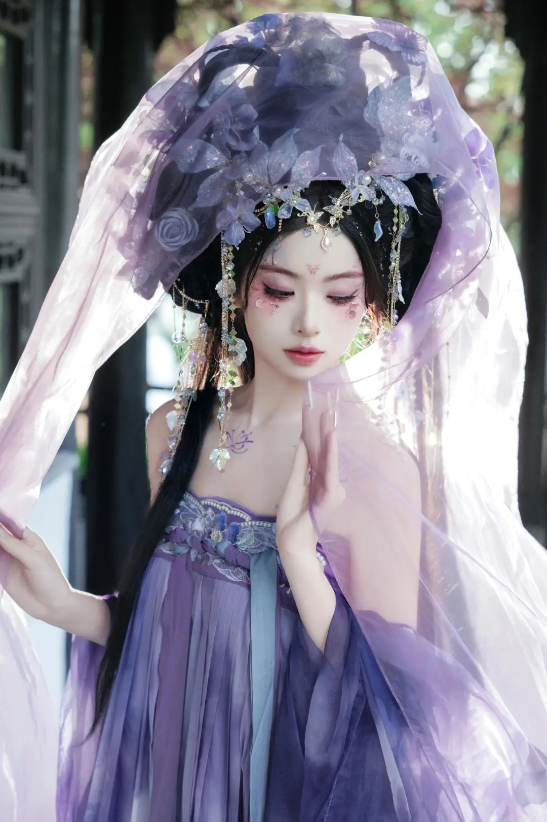 姐姐说紫色很有韵味～来感受一下汉服的魅力