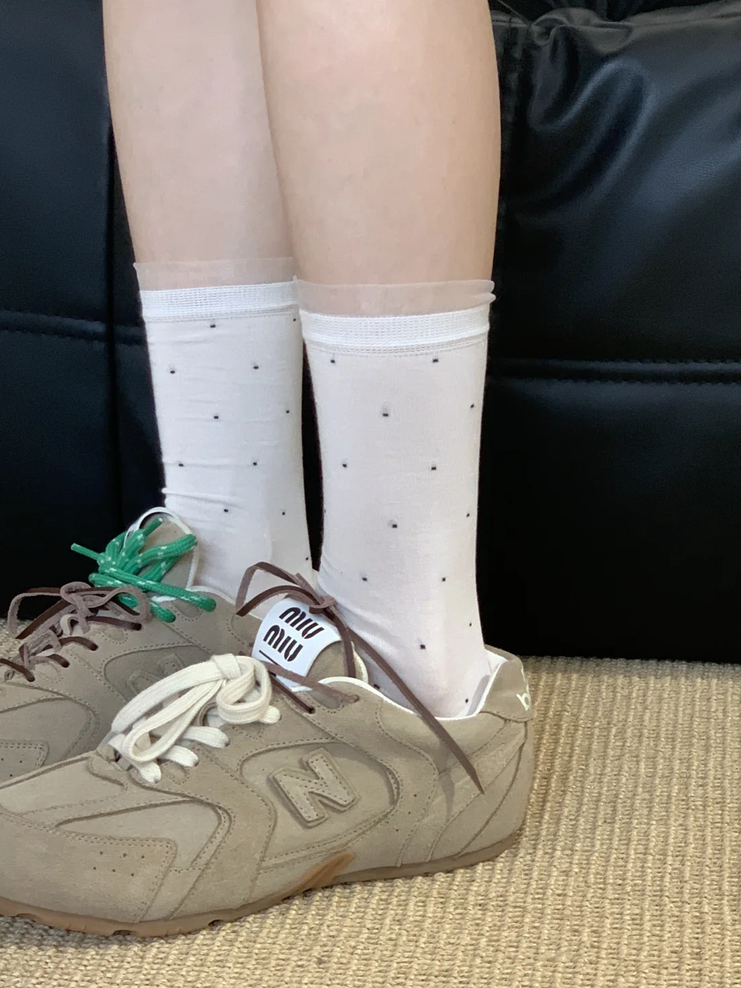 超可爱的点点袜子来啦~好轻透！凉快啊！