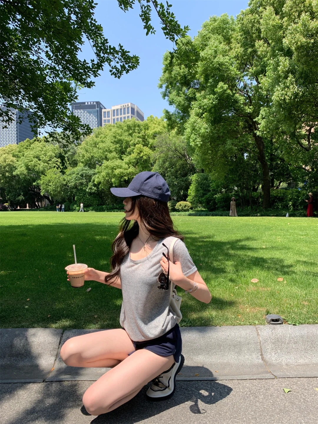 空气像青苹果🍏‧₊˚💭⸝⸝꙳🍃