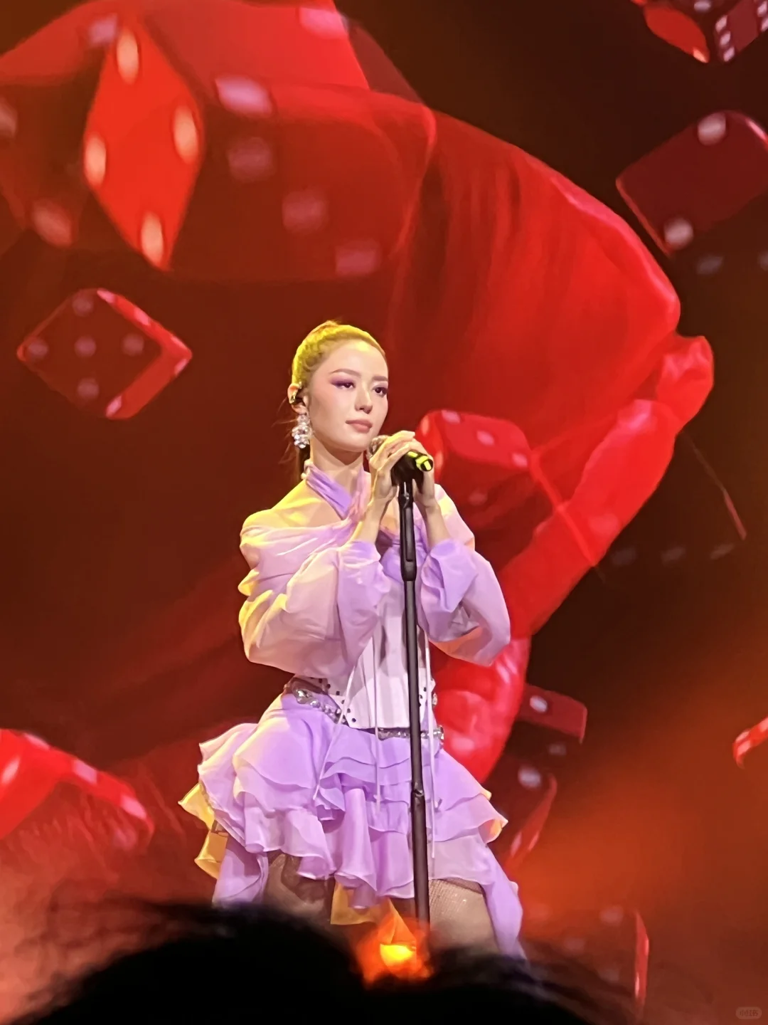 梦幻联动‼️在吉娜的演唱会看到了赵露思妹