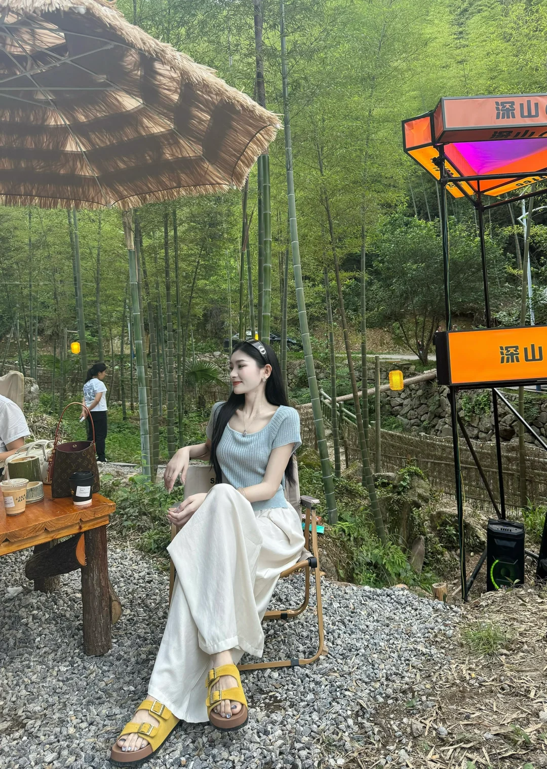 大口吸氧