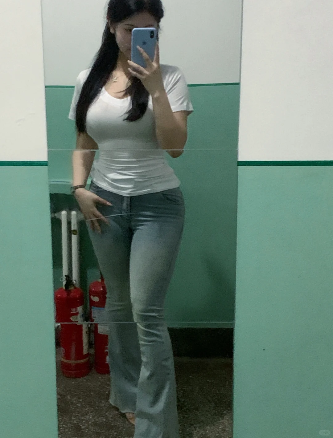 救命！！好完美的白t！