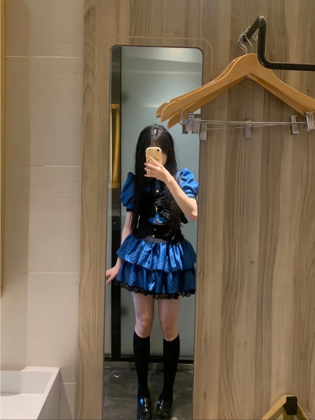 新人模特可互动蹲摄影师