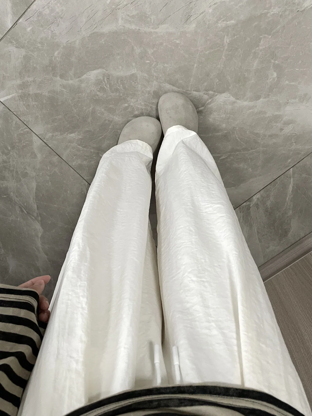 慵懒奶有白阔腿裤！！！！！！好喜欢啊啊啊啊啊！！
