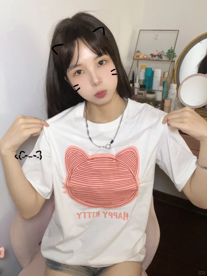 喜欢这种甜甜的妹儿～