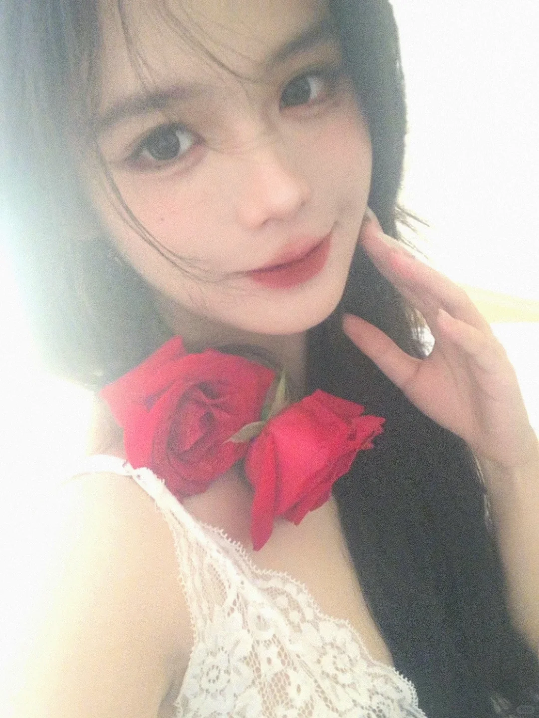 一朵玫瑰💐正马不停蹄地成为另一朵玫瑰
