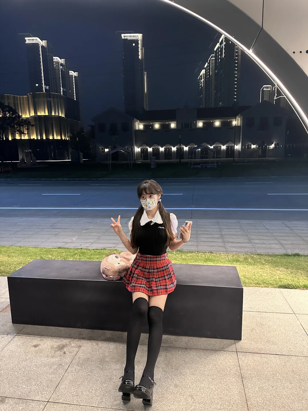 不知名美女