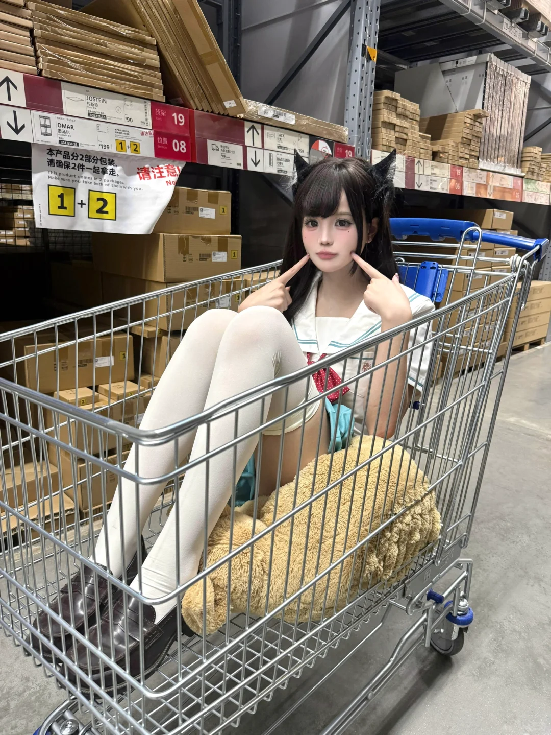 喵喵^⦁᎑-^ ੭