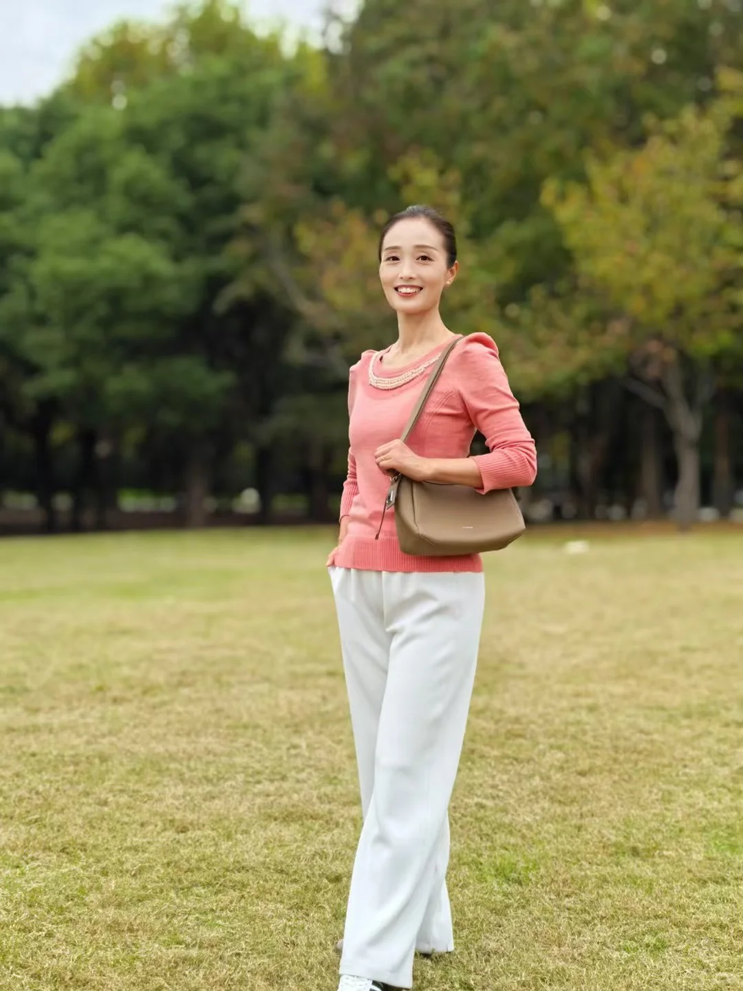 56岁｜体态，是你一生的气质名片